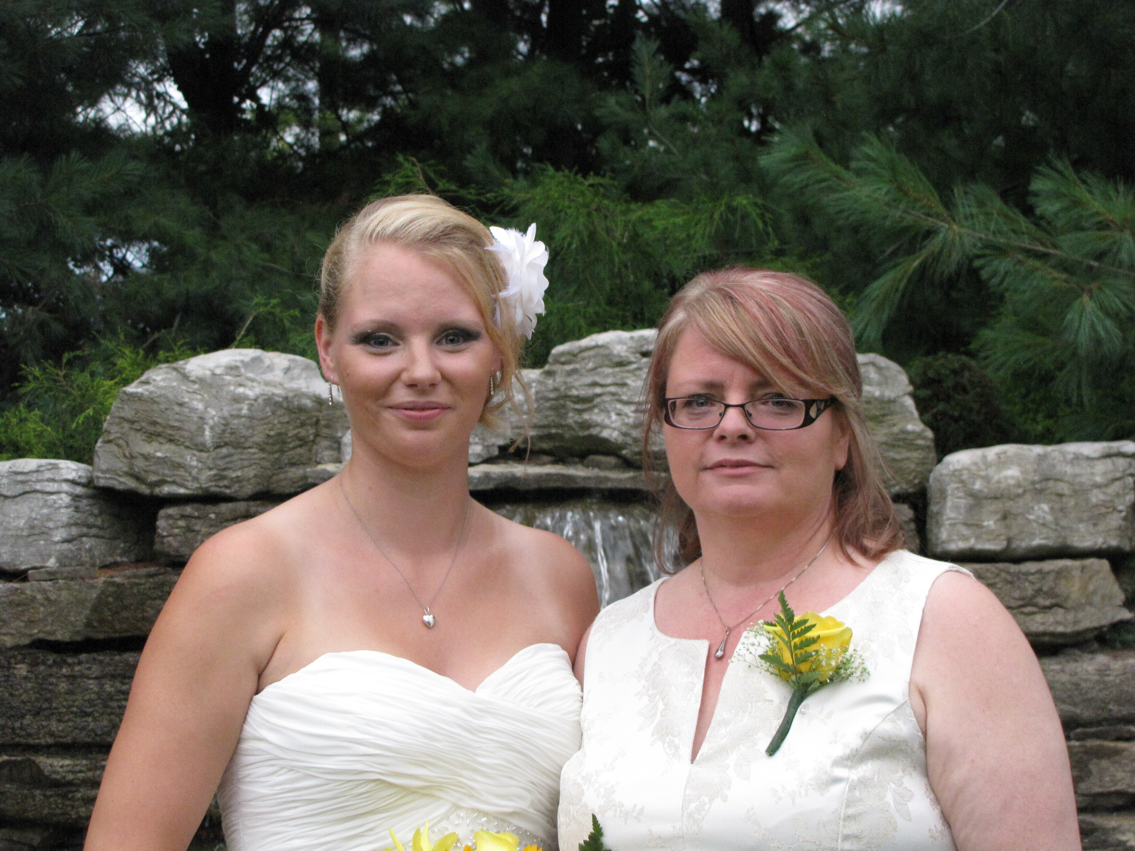 bride with mother of the bride